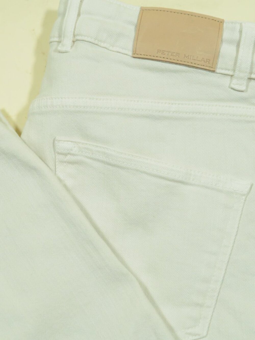 Peter Millar Fairfield Garment Dyed Jeans Mens 33 x 32 Measures 32 x 29 White